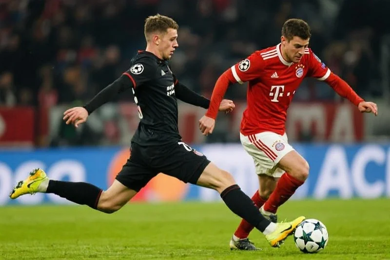 2025欧冠决赛中的激烈球员对抗